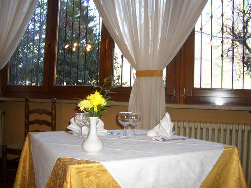 Albergo Il Castellino Boario Terme Extérieur photo